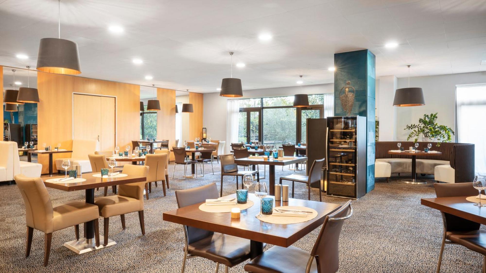 Residhome Suites Paris Senart ลิอูซองต์ ภายนอก รูปภาพ